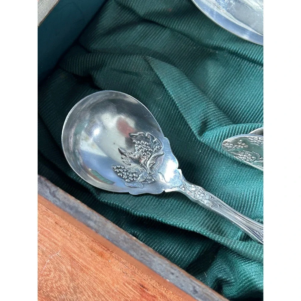 Antique Wm A Rogers Triple Plate Silverplate Flatware Complete Service for 6